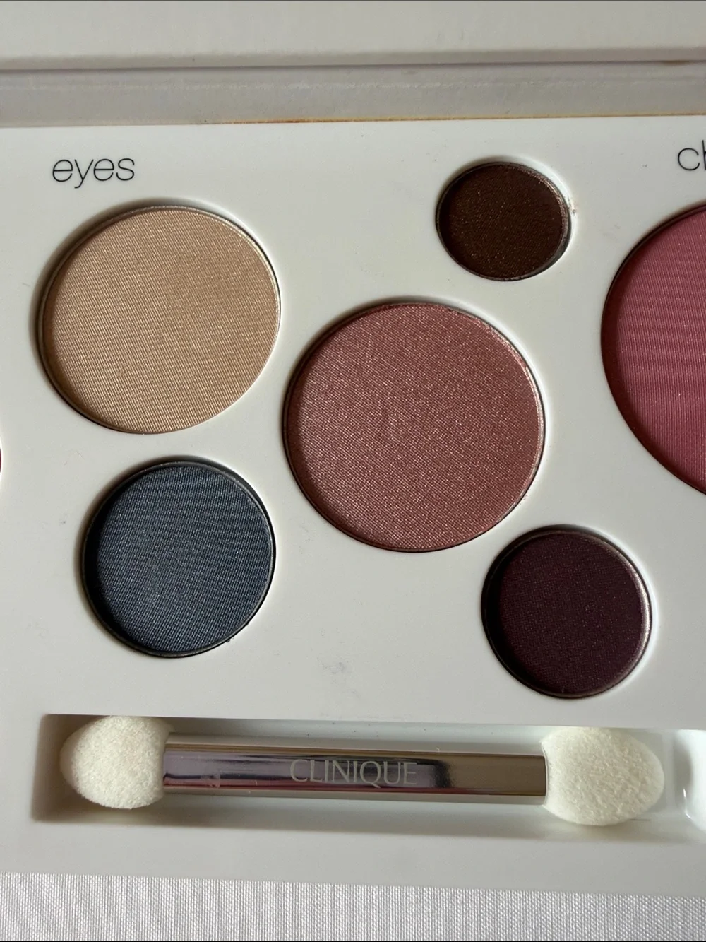Clinique Eyeshadow & Cheek Palette — Pink, Rose, Coral Tones